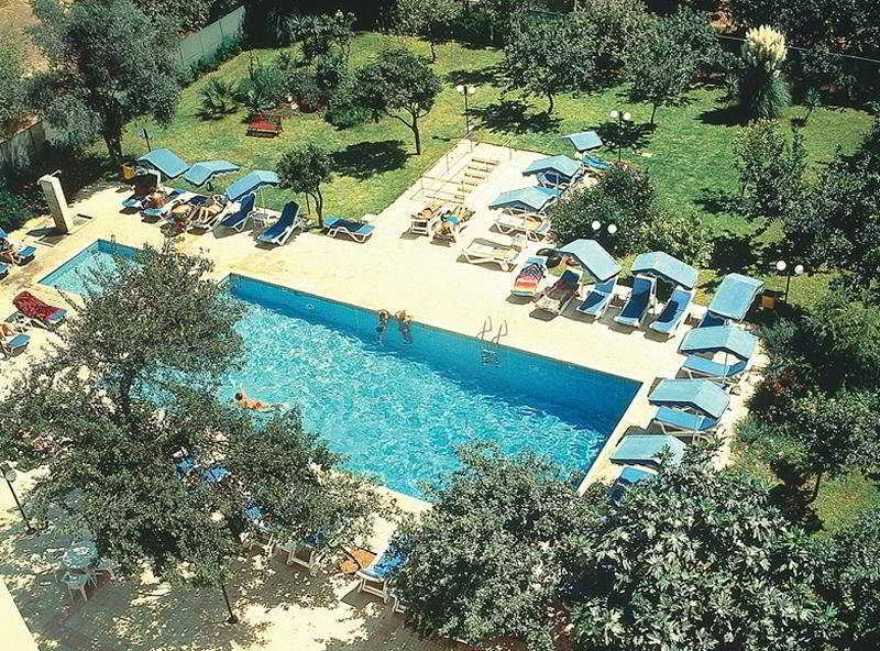 Jasmine Hotel Apartments Limassol Eksteriør billede